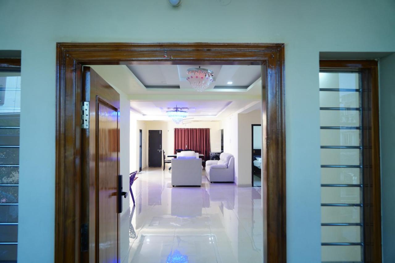Ramya Grand Apartment Visakhapatnam Exterior photo